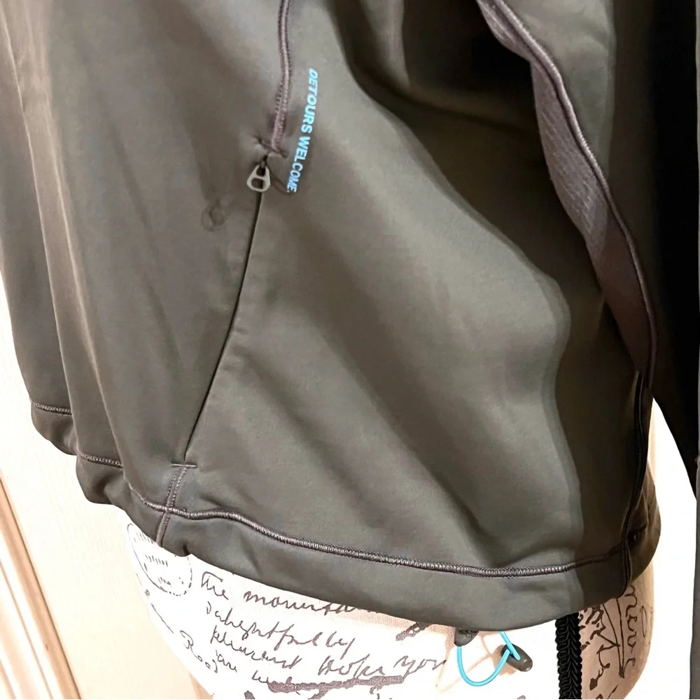 Lululemon Tech Fleece Hiking 1/4 Zip Pullover - Picture 13 of 16
